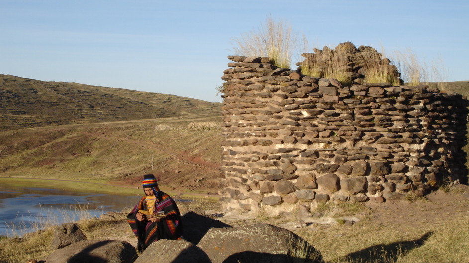 Peru Musiker am Titicacasee