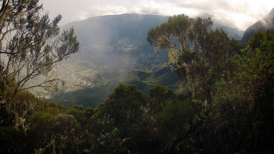 La Réunion Blick auf das Bergdorf Cilaos
