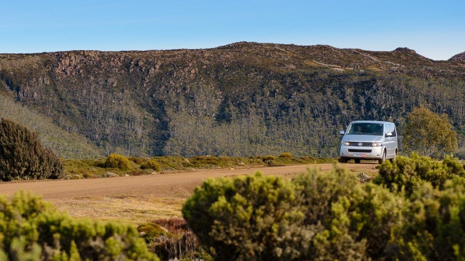 Australien Tasmanien Fahrt durch die Natur