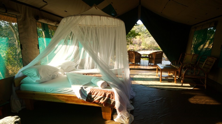 Malawi Nkotakota Wildreservat Bua River Lodge Zelt innen