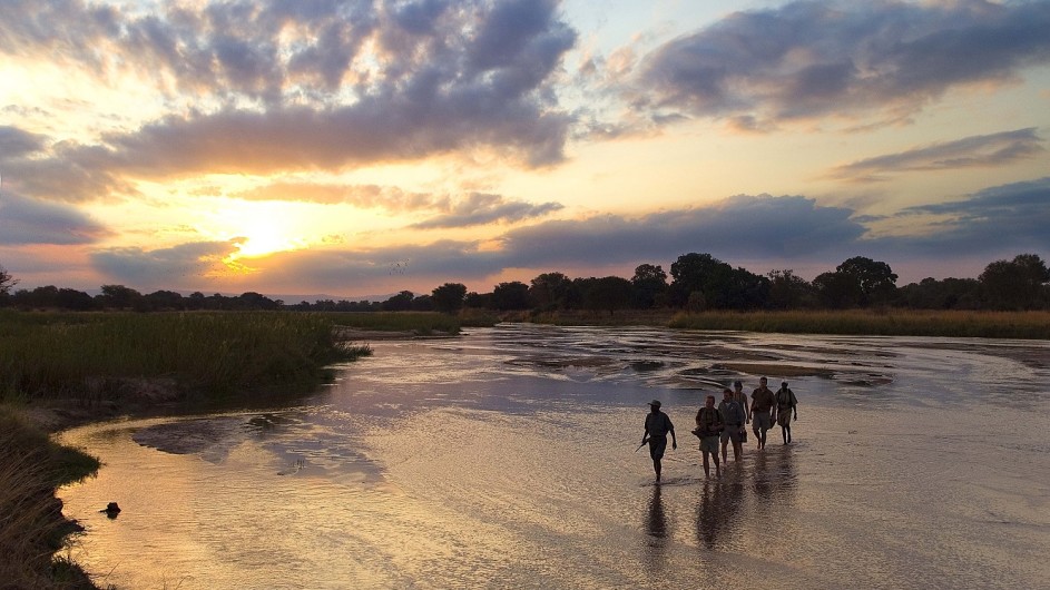 Zambia Wandersafari Wanderung durch den Mupamadzi