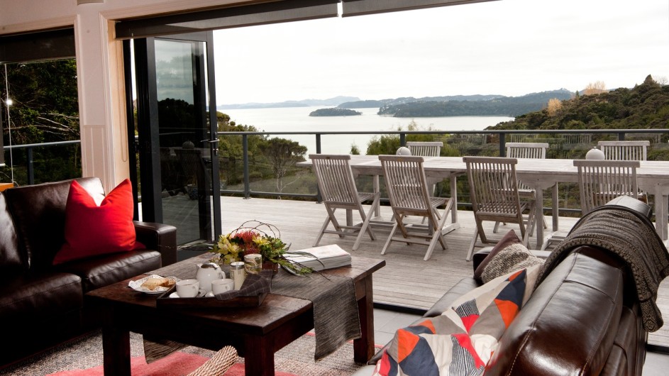 Neuseeland Sanctuary Bay of Islands Lodge Wohnbereich mit Aussicht