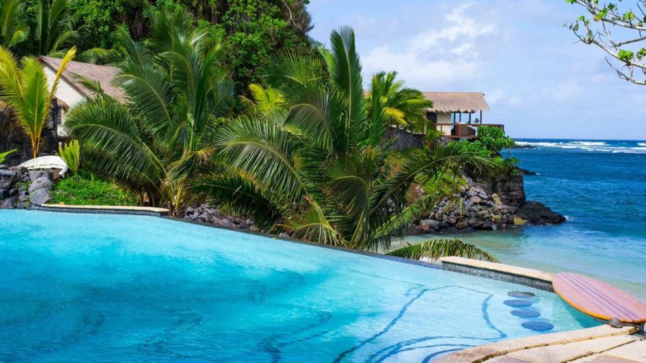 Samoa Upolu Seabreeze Resort Pool