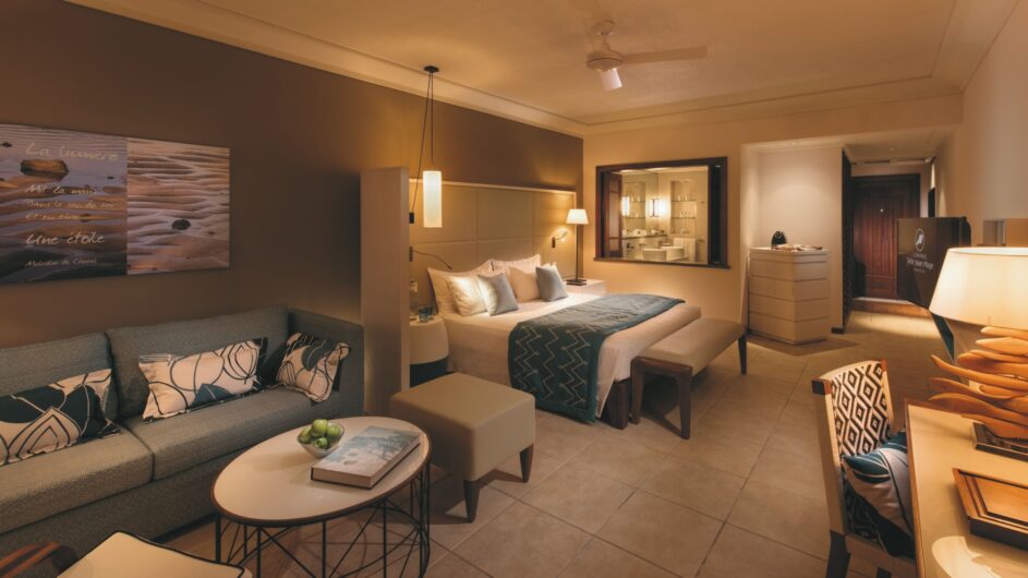 Mauritius - Constance Belle Mare Plange - Junior Suite - c Adam Bruzzone